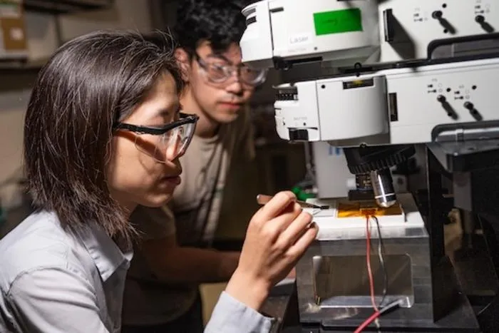 researchers in lab