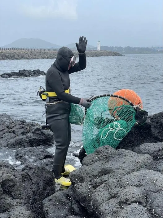 Haenyeo wave