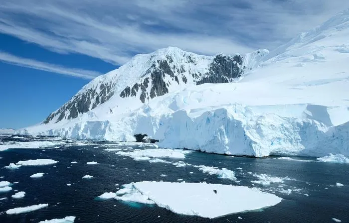 IcePiracy5_BAS_2025