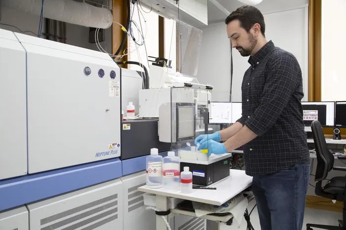 Mass Spectrometer