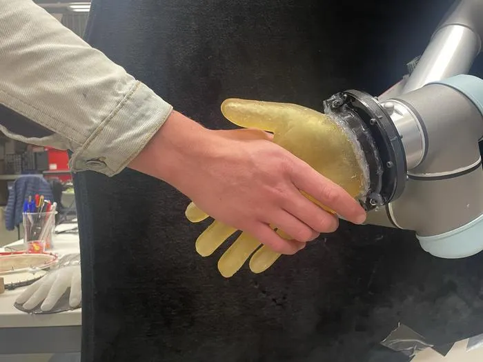 Improved electronic skin gives robots the human touch