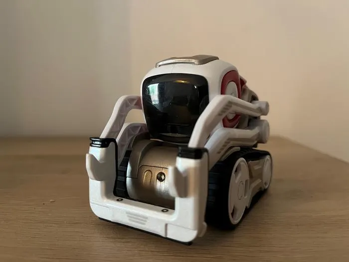 Cozmo the robot