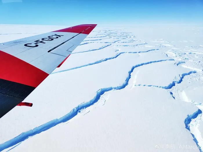 Princess Elizabeth Land crevasses