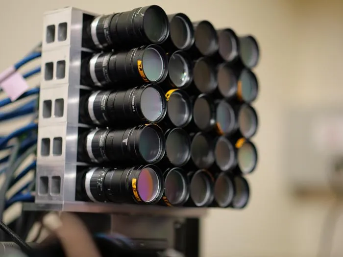 Multi-focus microscope