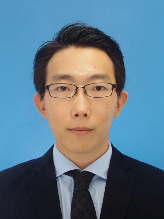 Portrait: Kou Li