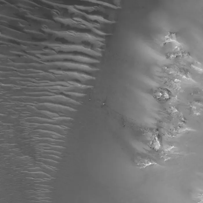 Rockfalls on Mars