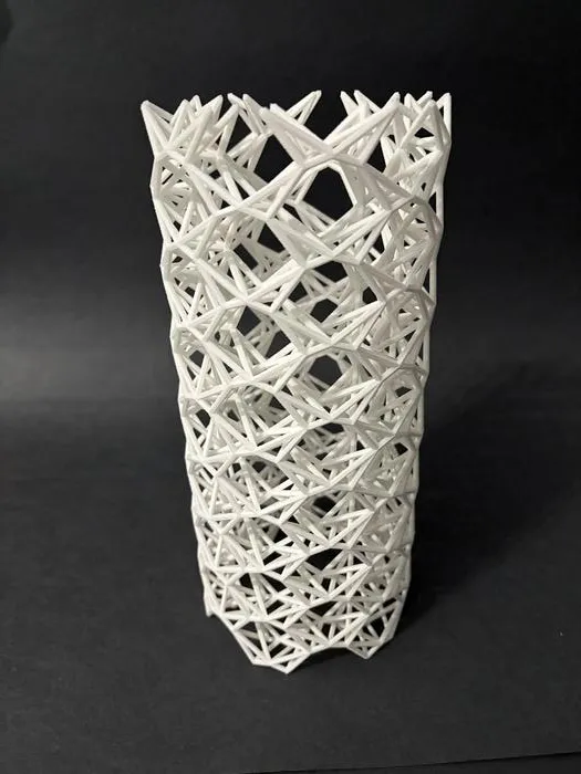 A 3-D printed kagome tube structure that isolates vibrations
