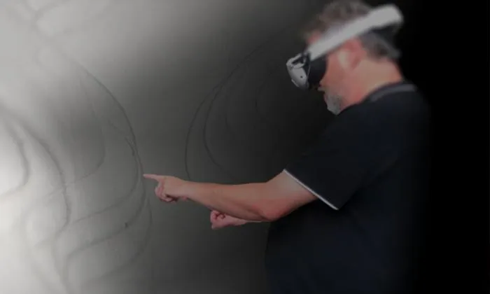 Participant creates finger flutings in VR setup