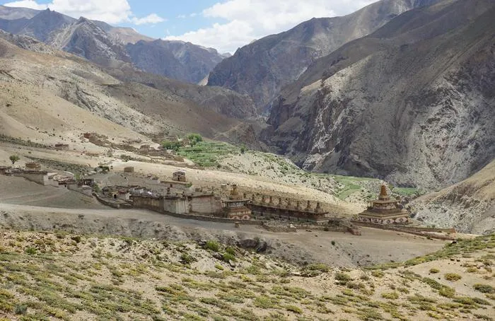 Yangtse Monastery