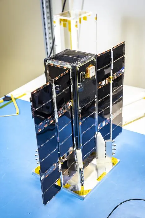 OPS-SAT PRETTY in the clean room at TU Graz before its launch in 2023.