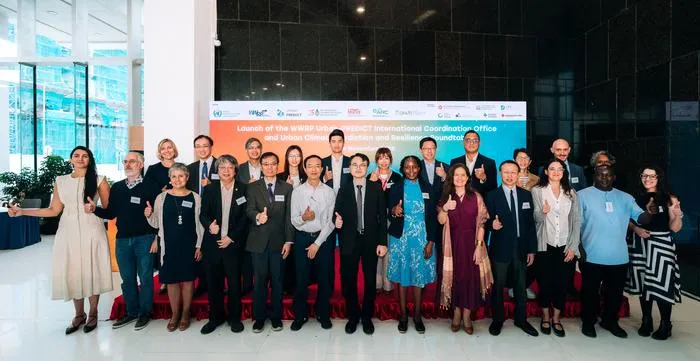 Numerous internationally renowned scientists, government representatives, and industry experts gather for the inauguration ceremony of the Urban-PREDICT International Coordination Office and the Urban Climate Prediction and Resilience Roundtable.