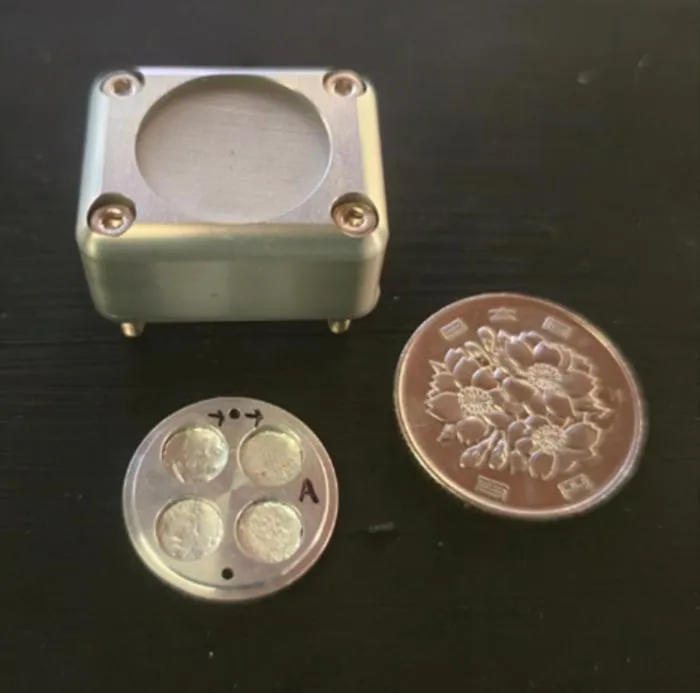 Space exposure unit