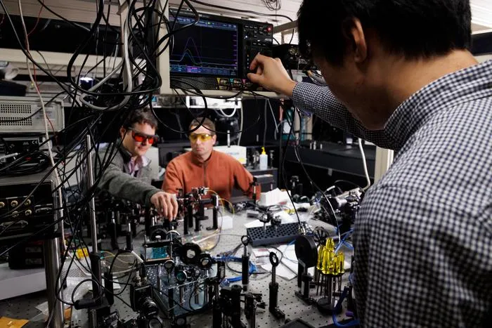 Demonstrating a 'photonic transistor'