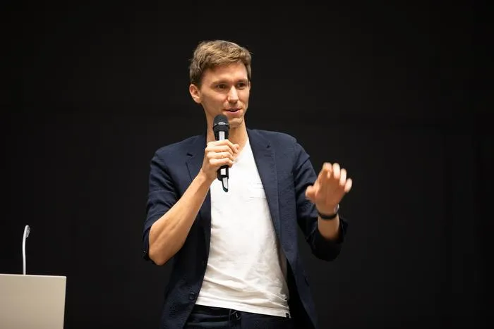 Professor Dr Sören Schlichting