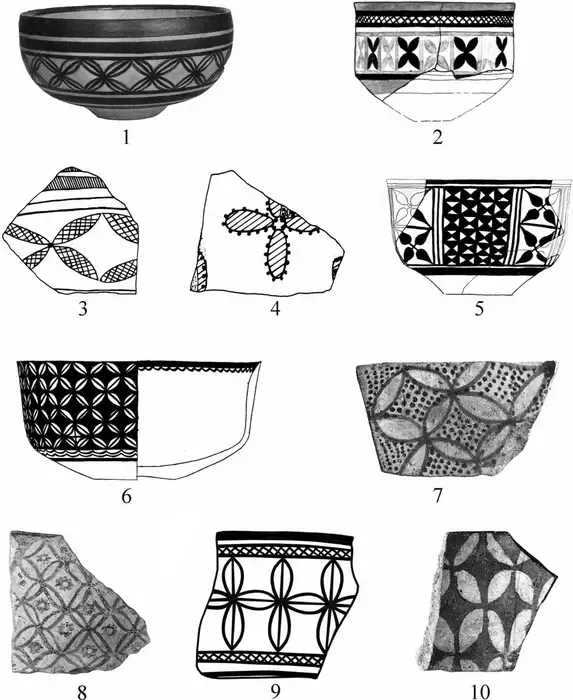 Figure 5 Small flowers with four petals in various compositions