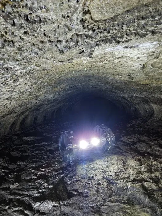 KAIST-UEL Team Develops “Origami” Airless Wheel to Explore Lunar Caves