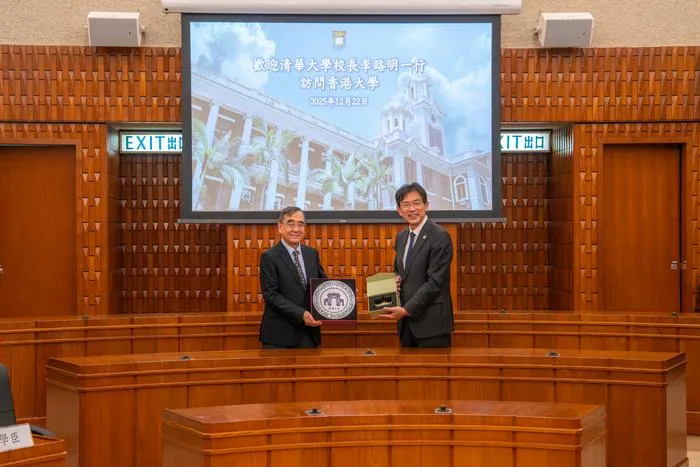 Professor Richard Wong and Professor Li Luming
