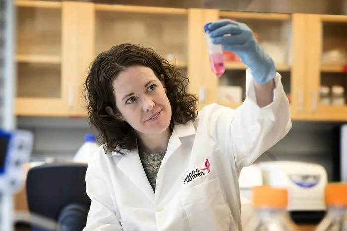 Victoria's Secret Grant Backs Cutting-Edge Ovarian Cancer Research