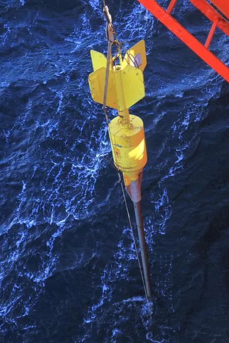 Gravity corer: