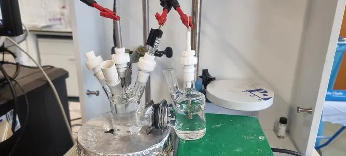 An electrolysis cell used for the generation of formate from glycerol