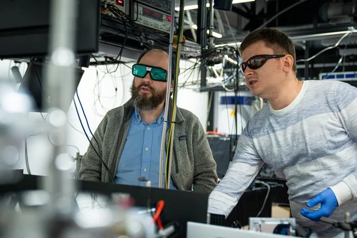 ISTA physicists Alpichshev and Rak