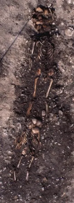 Grave 3