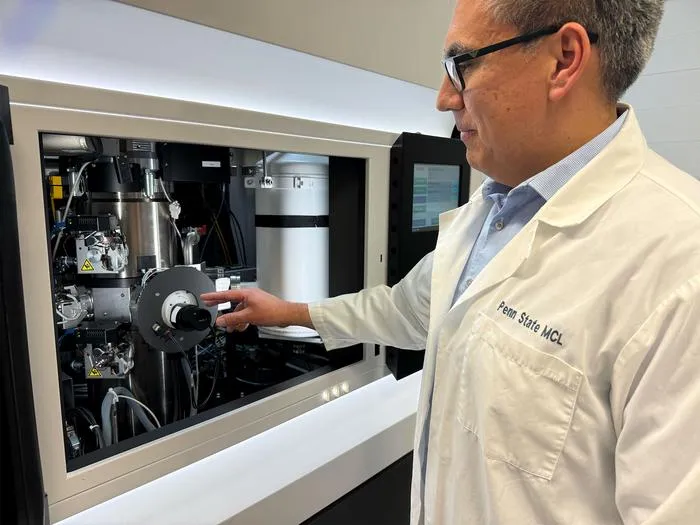 PEDOT:PSS cryo-em analysis