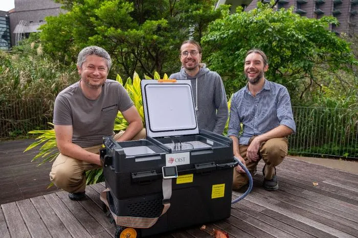 Example prototype of an automated light and flow-guided aquaculture system with the team of developers