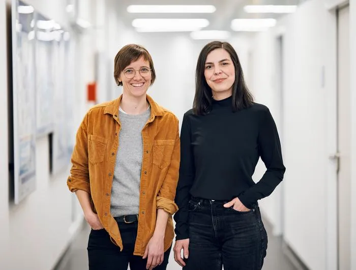 Tracking down new compounds together