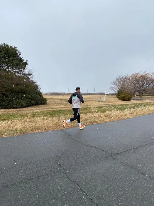 Gonçalo Cotovio running outdoors.