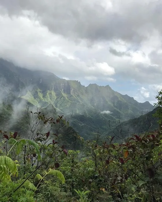 Tahiti mountains
