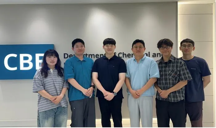 KAIST Develops Low-Temperature Technique for Growing Crystal-Aligned Semiconductor Films