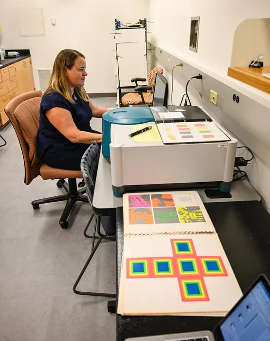 The hidden chemistry behind glow-in-the-dark art