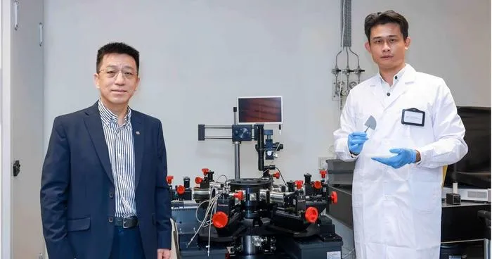 PolyU develops quantum-tunnelling field-effect transistor to overcome barriers to integrated-circuit chip development