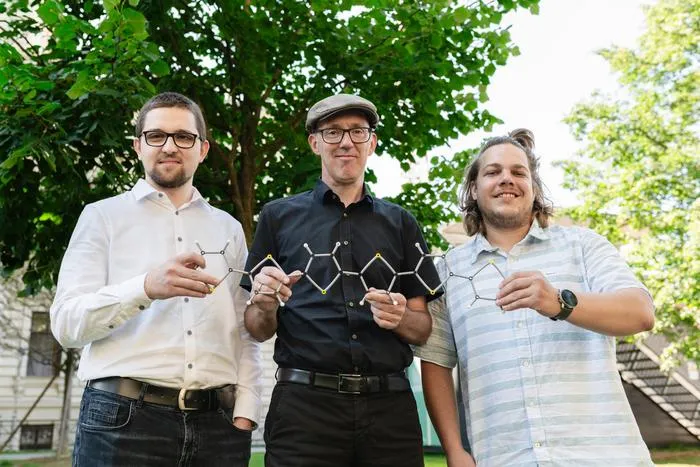 Peter Puschnig with Siegfried Kaidisch and Christian Kern from his research group at the University of Graz