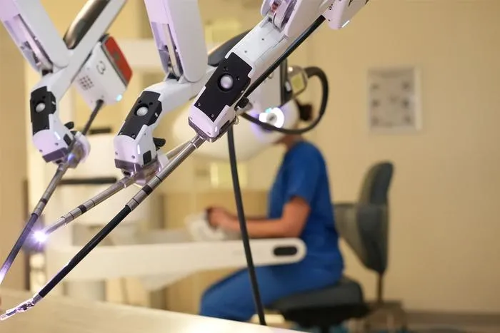Surgical robot
