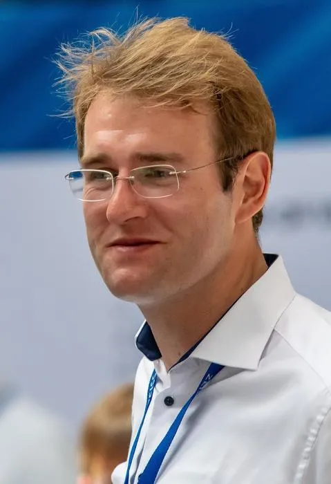 Dr. Fabian Voigt