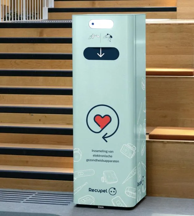 The smart, secure public collection system to return and recycle small digital healthcare device