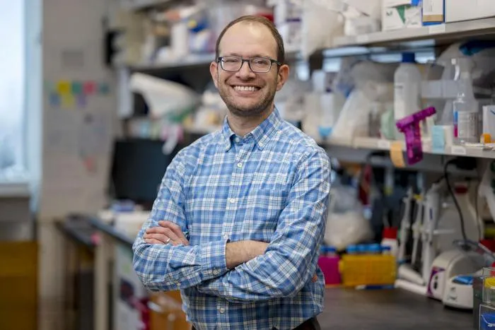 Dr. Daniel Heller