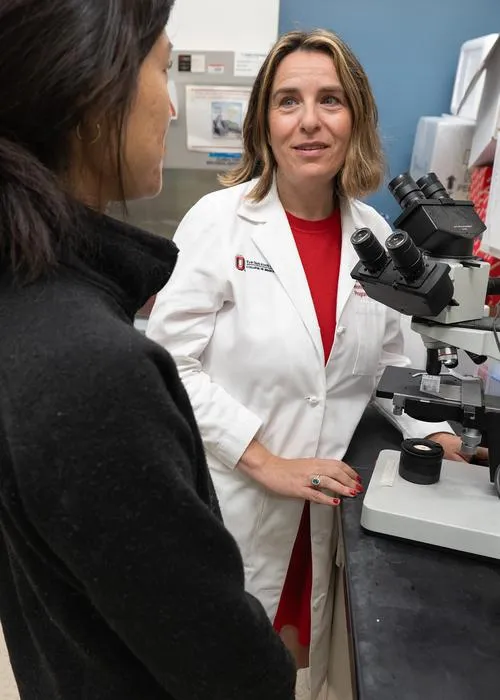 Dr. Gur in lab