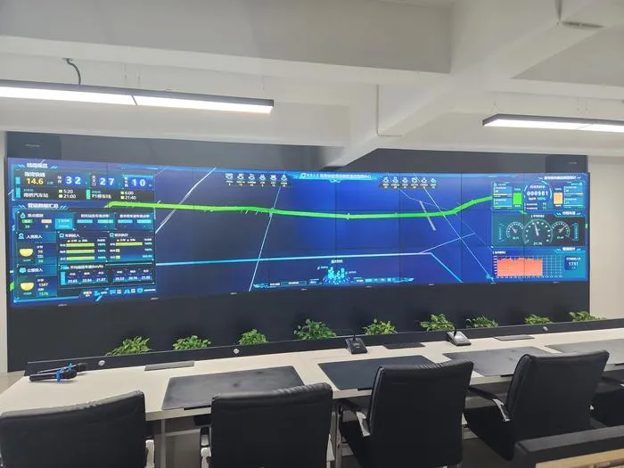 The movement of the buses is monitored centrally.